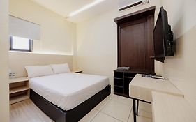 Hotel C18 At Cibaduyut Mitra Reddoorz